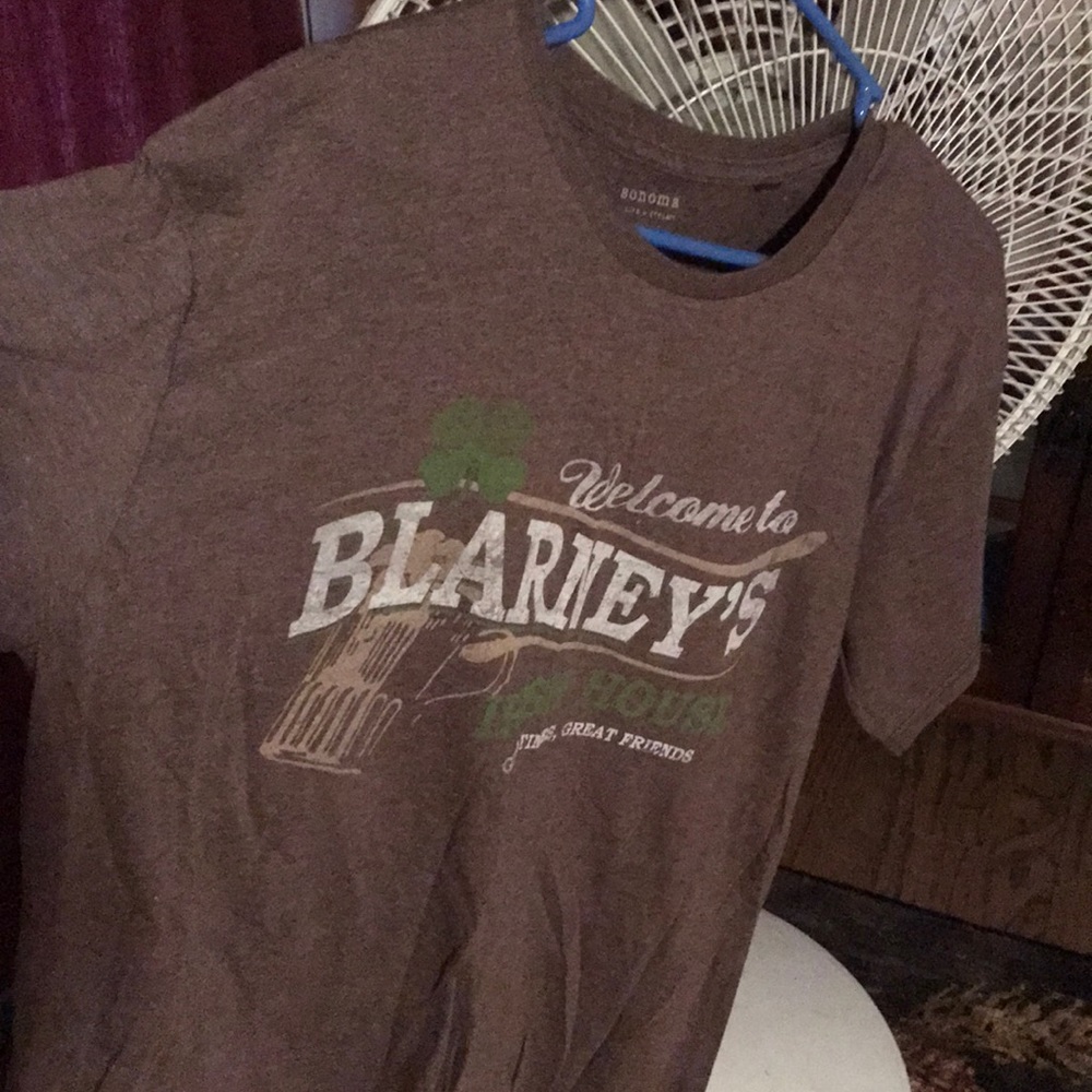 Short sleeve tee